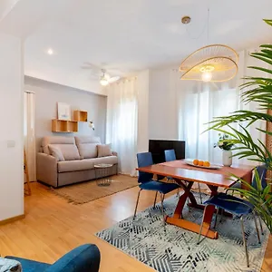 Apartment Bonito Callejon En La Juderia By Thegoodtourist